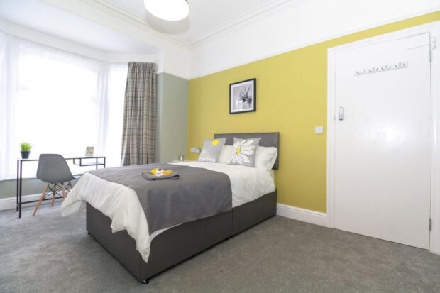 Room, Cambridge Street, Normanton