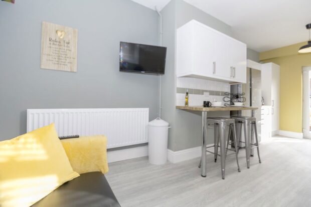 Room, Cambridge Street, Normanton